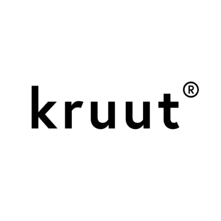 Schwarzes Logo von Kruut mit stilisierten Pflanzenmotiven und Schriftzug.